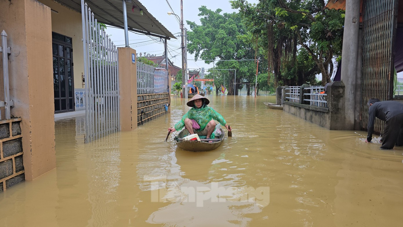 Xem xét tái định cư cho người dân ở vùng 'rốn lũ' sông Bùi, sông Tích - Ảnh 1