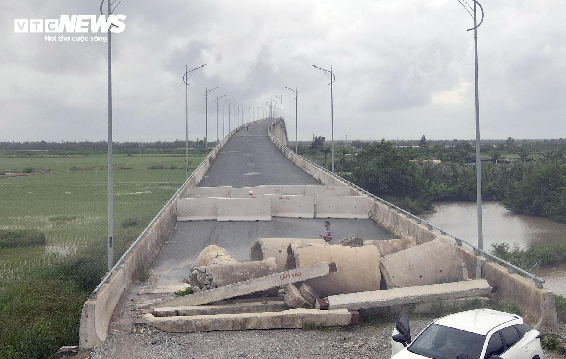 Đường bộ ven biển qua Hải Phòng 3.700 tỷ đồng 'đắp chiếu' sau 8 năm khởi công - Ảnh 11