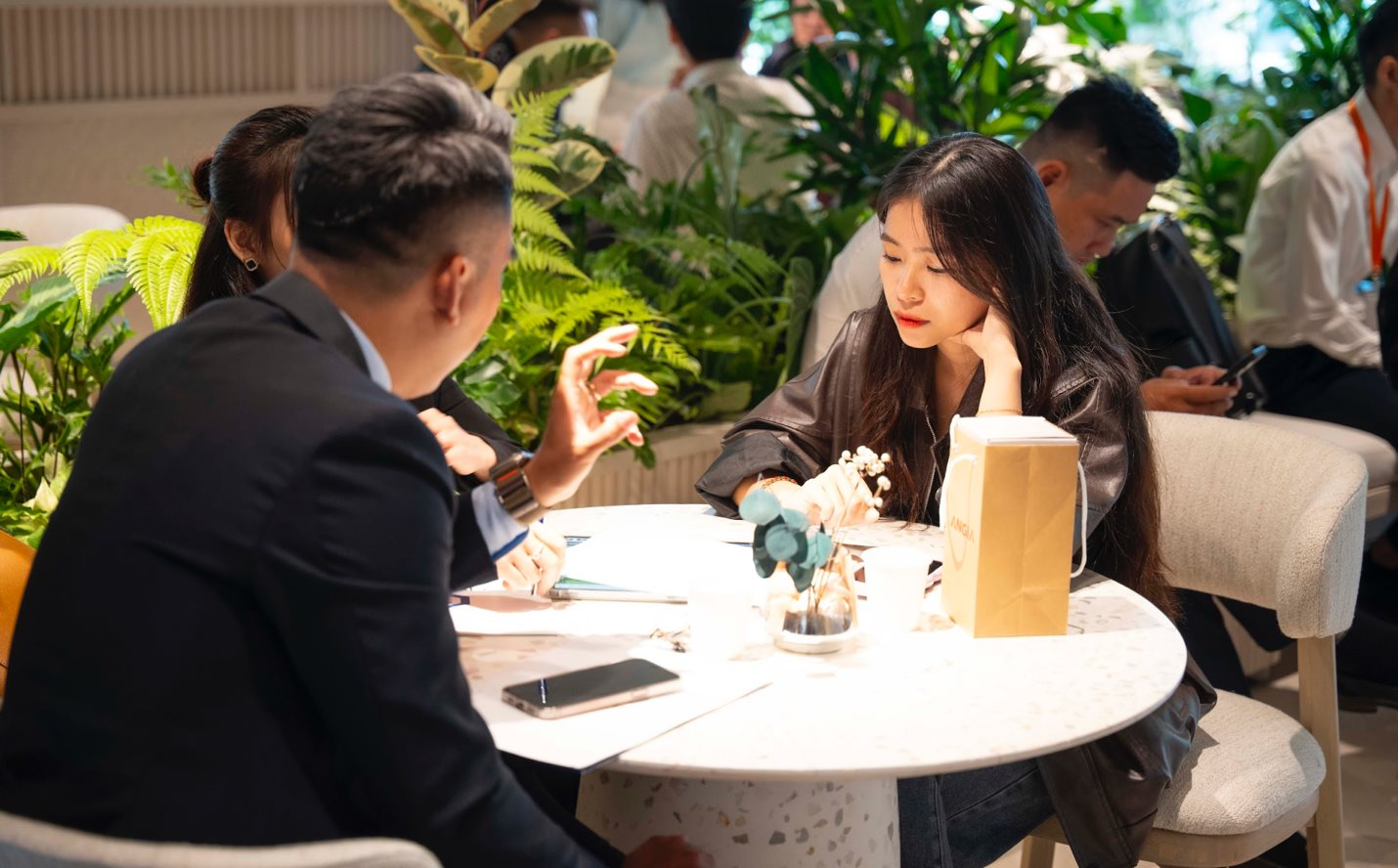 Thị trường chung cư phía Nam: Giao dịch tăng gấp 3, giá tăng trên 30% trong vòng 1 năm - Ảnh 1