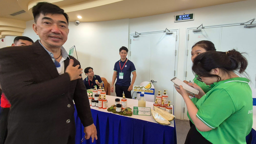 Khởi nghiệp từ vỏ, hạt sầu riêng - Ảnh 1