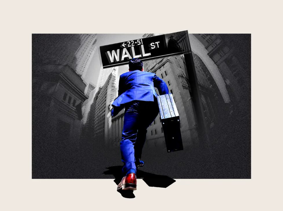 4 nghề ngân hàng dễ bị thay thế nhất bởi AI, chỉ còn 5 năm là đến viễn cảnh máy móc can thiệp 50% công việc - Ảnh 1