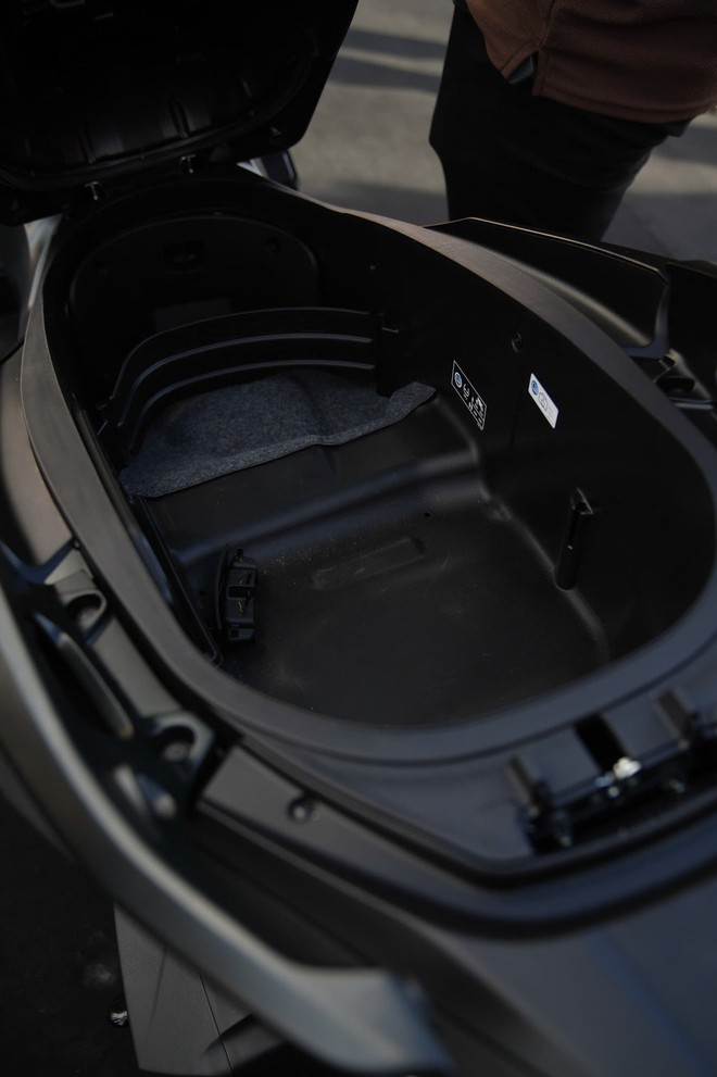 Xe tay ga Honda to, khỏe vừa ra mắt, cốp rộng gấp gần 3 lần của Vision: Hơn thua gì xe Yamaha, Zontes? - Ảnh 3