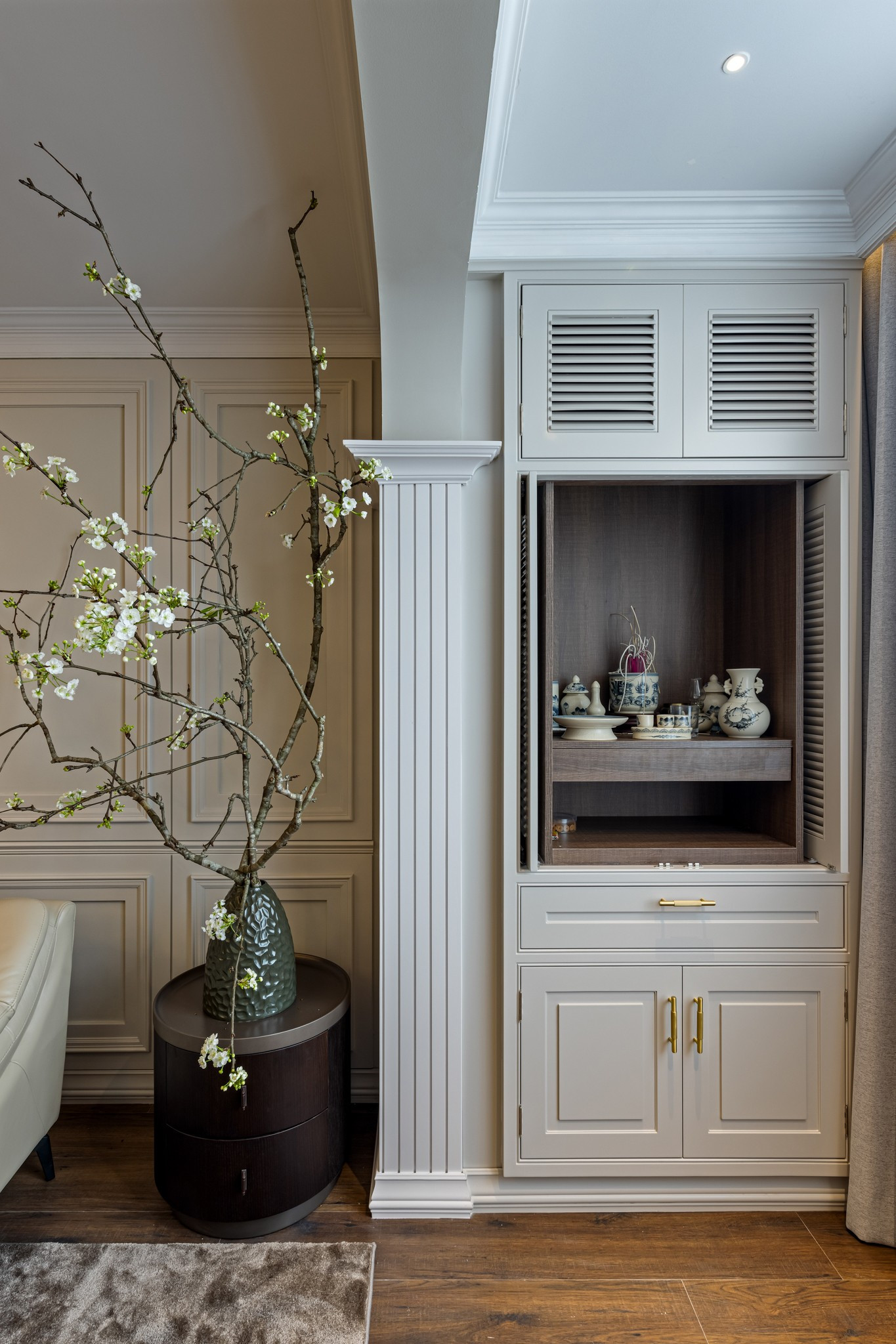 Quá trình biến đổi Penthouse từ phong cách Tân cổ điển sang hiện đại - Ảnh 11