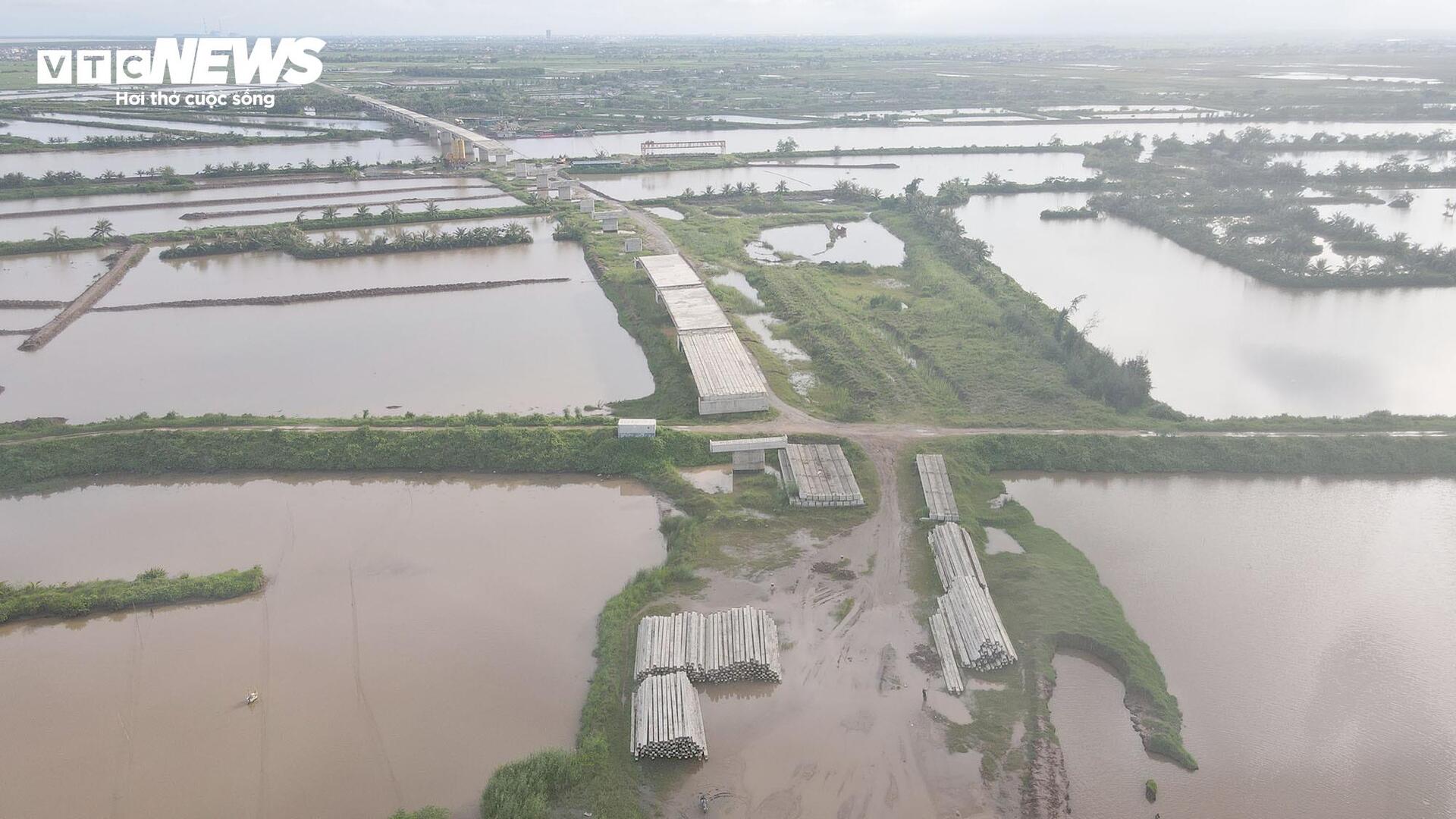 Đường bộ ven biển qua Hải Phòng 3.700 tỷ đồng 'đắp chiếu' sau 8 năm khởi công - Ảnh 18