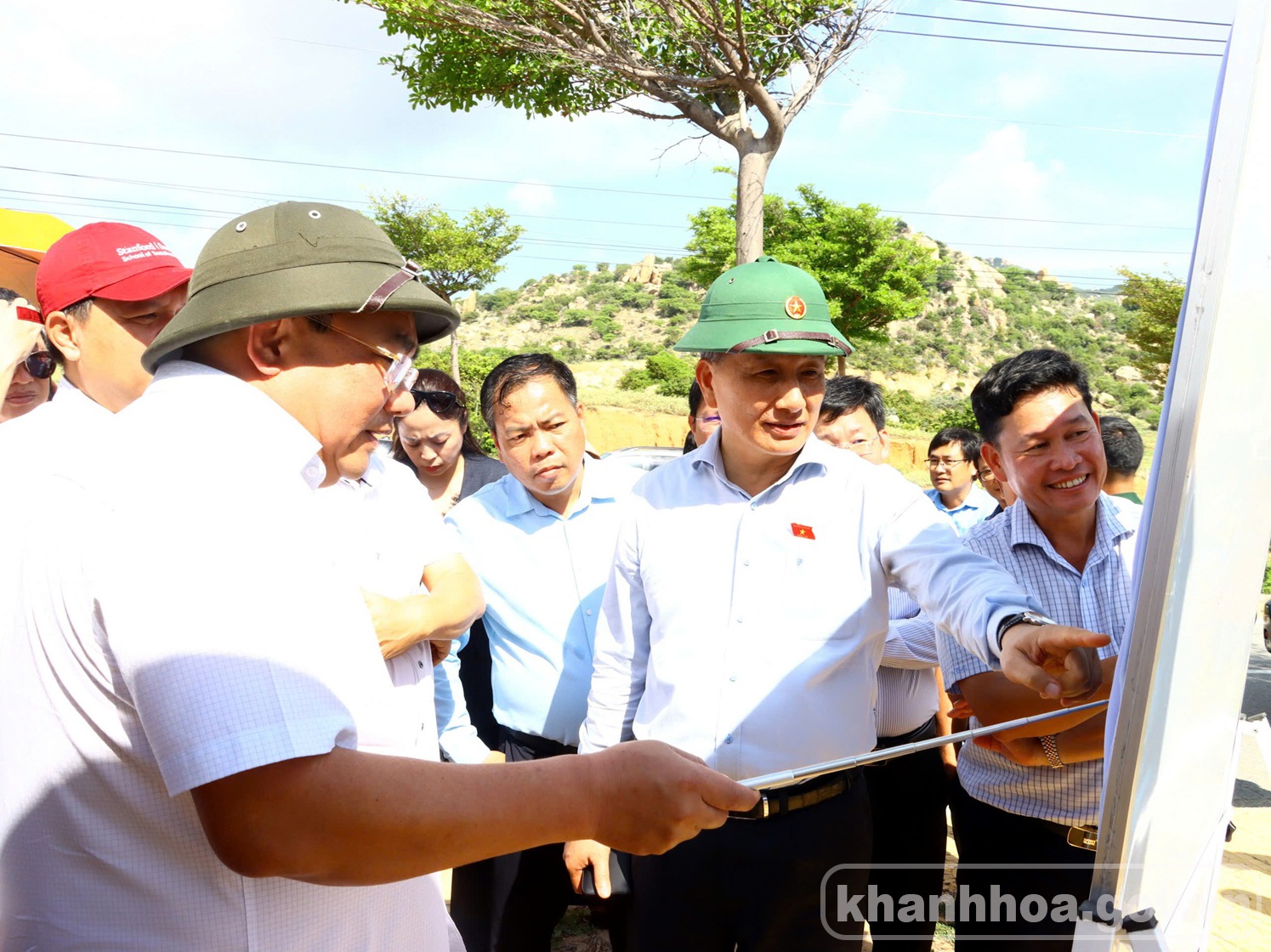 Hai dự án điện hạt nhân đầu tiên của Việt Nam gặp khó, tỉnh Khánh Hòa đề xuất chính sách đặc biệt - Ảnh 1