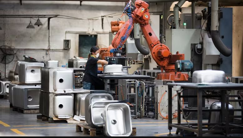 Trung Quốc vẫn là công xưởng giá rẻ thế giới nhờ 280.000 robot mỗi năm: Tầm nhìn tự động hóa chi phí thấp của nền kinh tế số 1 Châu Á - Ảnh 1