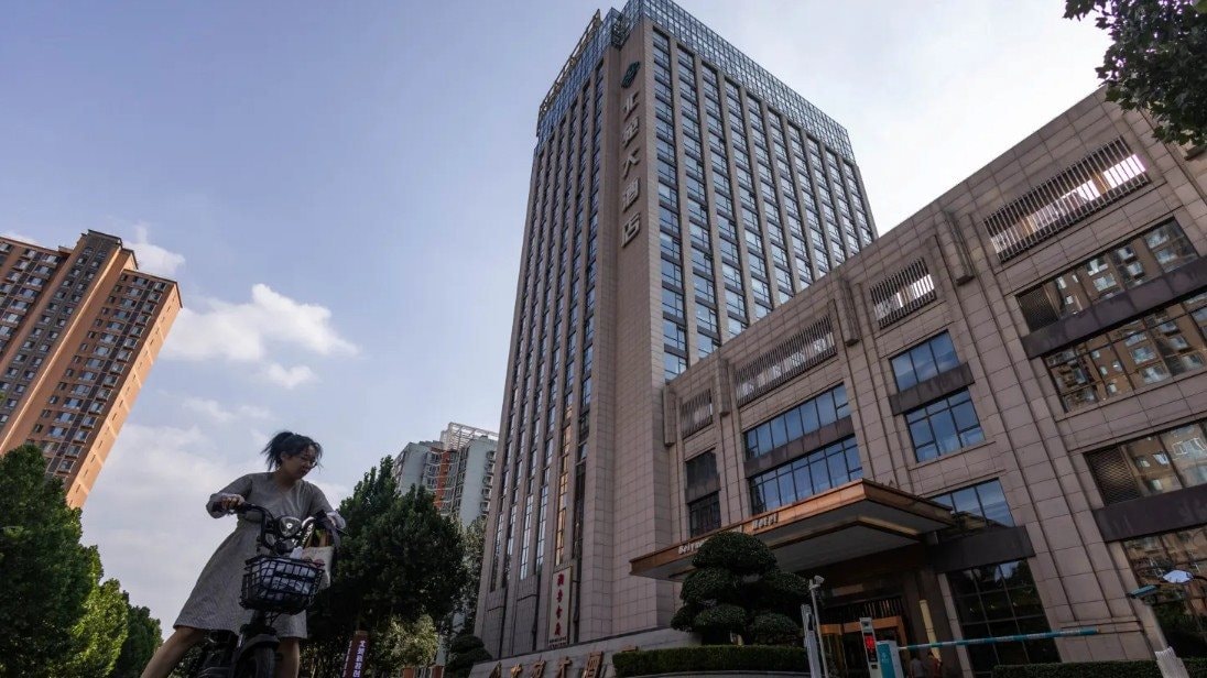 Cả thế giới chống lạm phát, Trung Quốc lại sợ giá giảm: Câu chuyện bi hài về suất ăn 4 USD của một khách sạn 5 sao - Ảnh 3