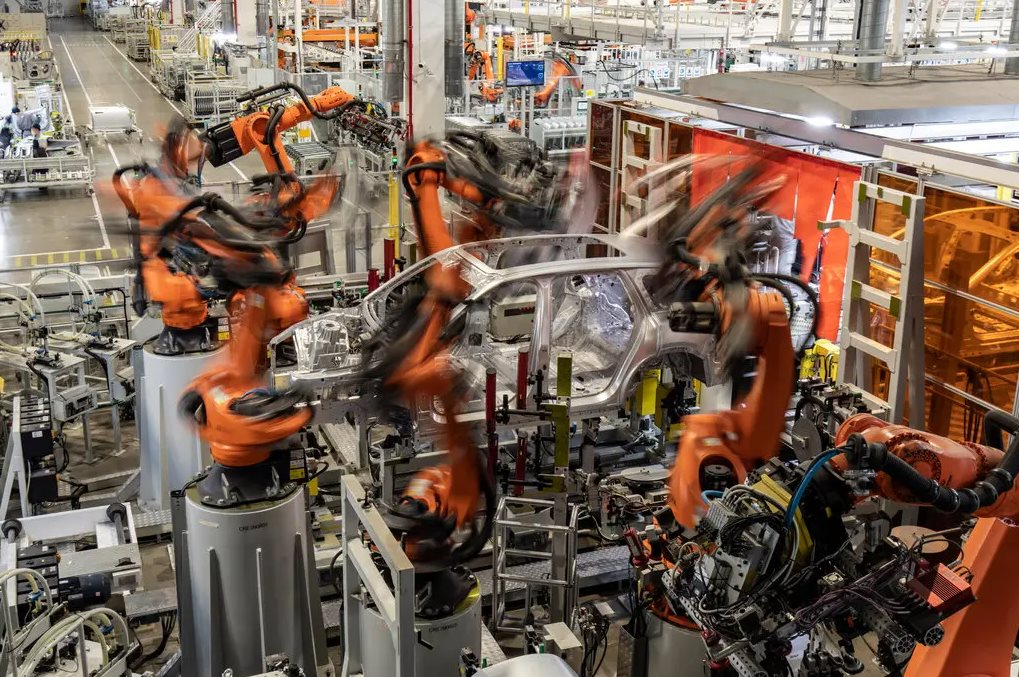 Trung Quốc lắp đặt robot nhiều hơn toàn bộ thế giới cộng lại: 2 triệu cánh tay máy viết lại bản đồ sản xuất toàn cầu - Ảnh 5