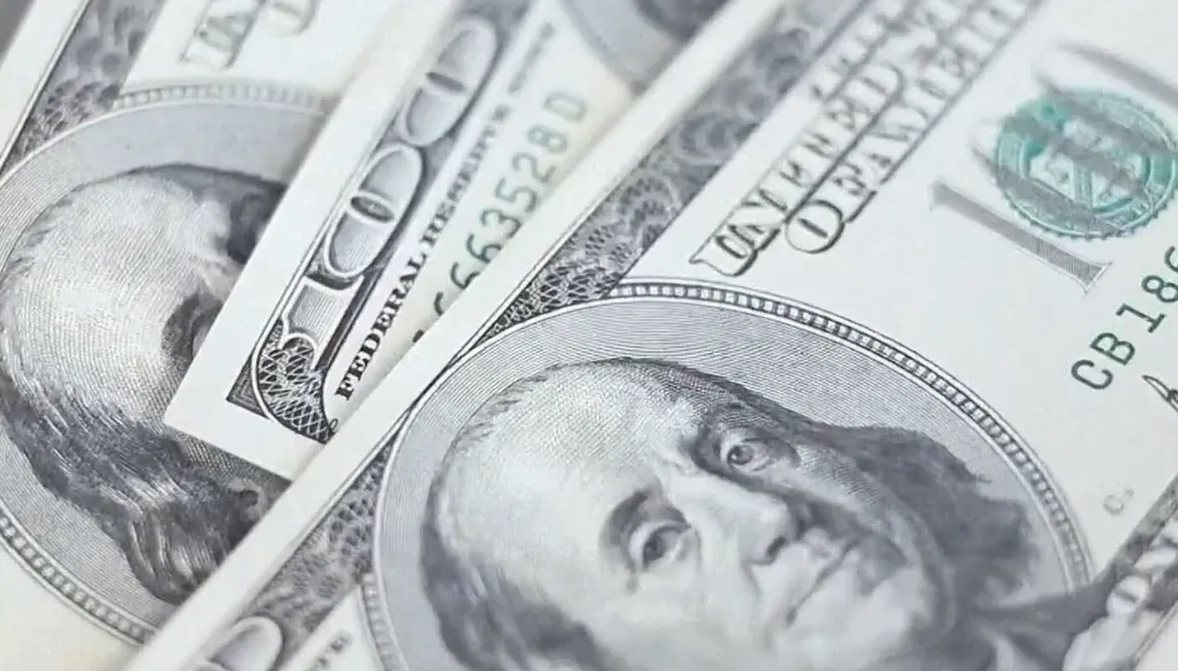 Người Mỹ giàu nhất mọi thời đại nhờ tích trữ 45% tài sản vào chứng khoán, chuyên gia cảnh báo rủi ro thị trường điều chỉnh - Ảnh 1