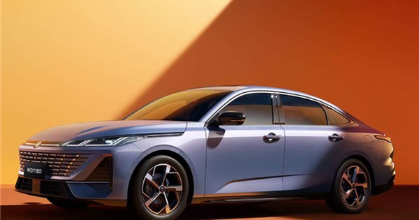 'Ông trùm' xe tải tại Việt Nam trình làng mẫu sedan ngang cỡ Honda Civic: tiêu thụ 6,2L/100 km, giá rẻ hơn cả Kia Morning