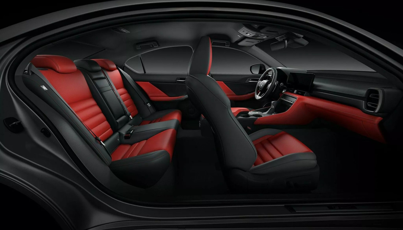 Lexus làm mới dòng sedan cỡ nhỏ - Ảnh 7