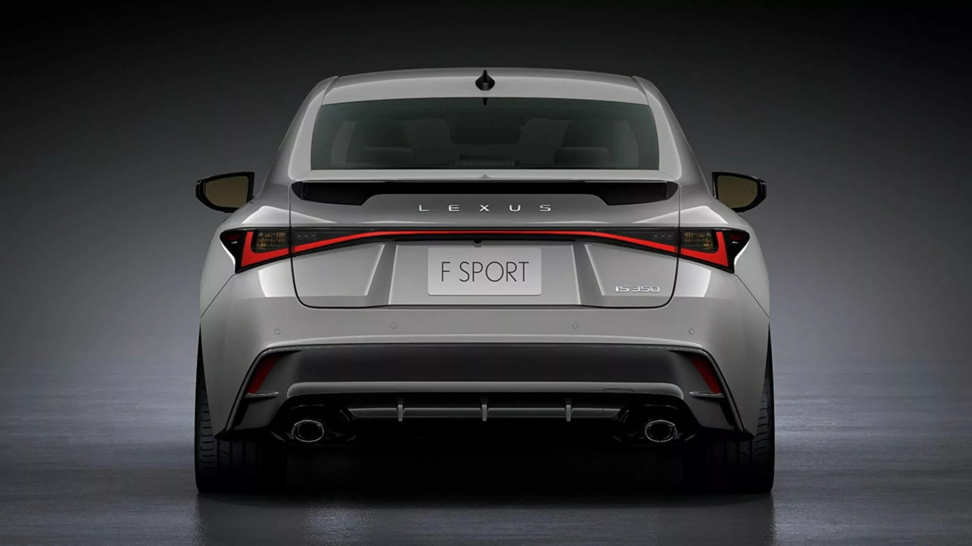 Lexus làm mới dòng sedan cỡ nhỏ - Ảnh 4