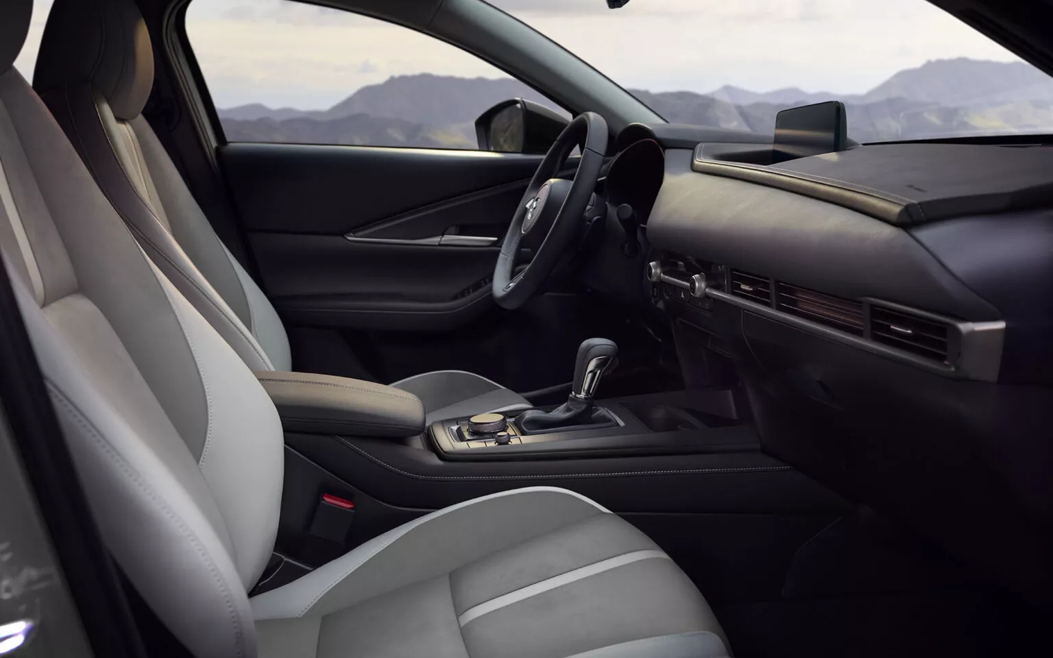 Mazda CX-30 2026 ra mắt: Động cơ 2.5L, AWD như CX-5, CX-8, nâng cấp một số trang bị để lái sướng hơn - Ảnh 8