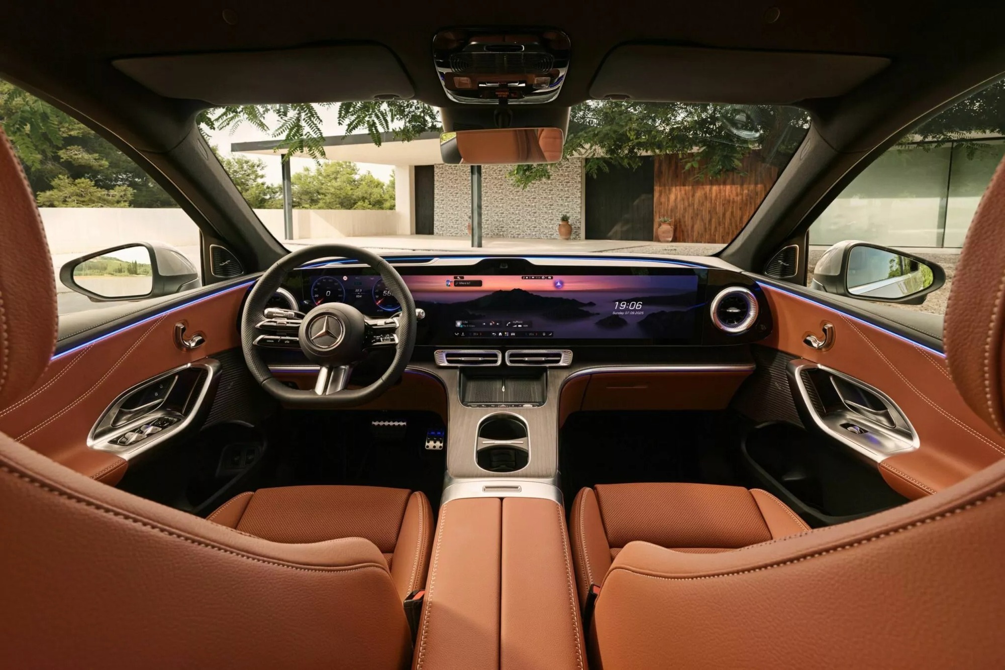 SUV bán chạy nhất của Mercedes tại Việt Nam có bản chạy điện: Lột xác từ trong ra ngoài, tầm hoạt động hơn 700 km - Ảnh 6