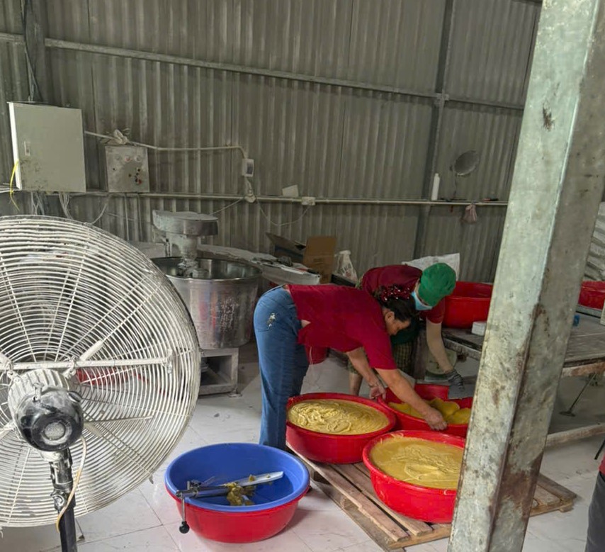 Phát hiện nhiều cơ sở sản xuất bánh trung thu vi phạm ở Đà Nẵng - Ảnh 4