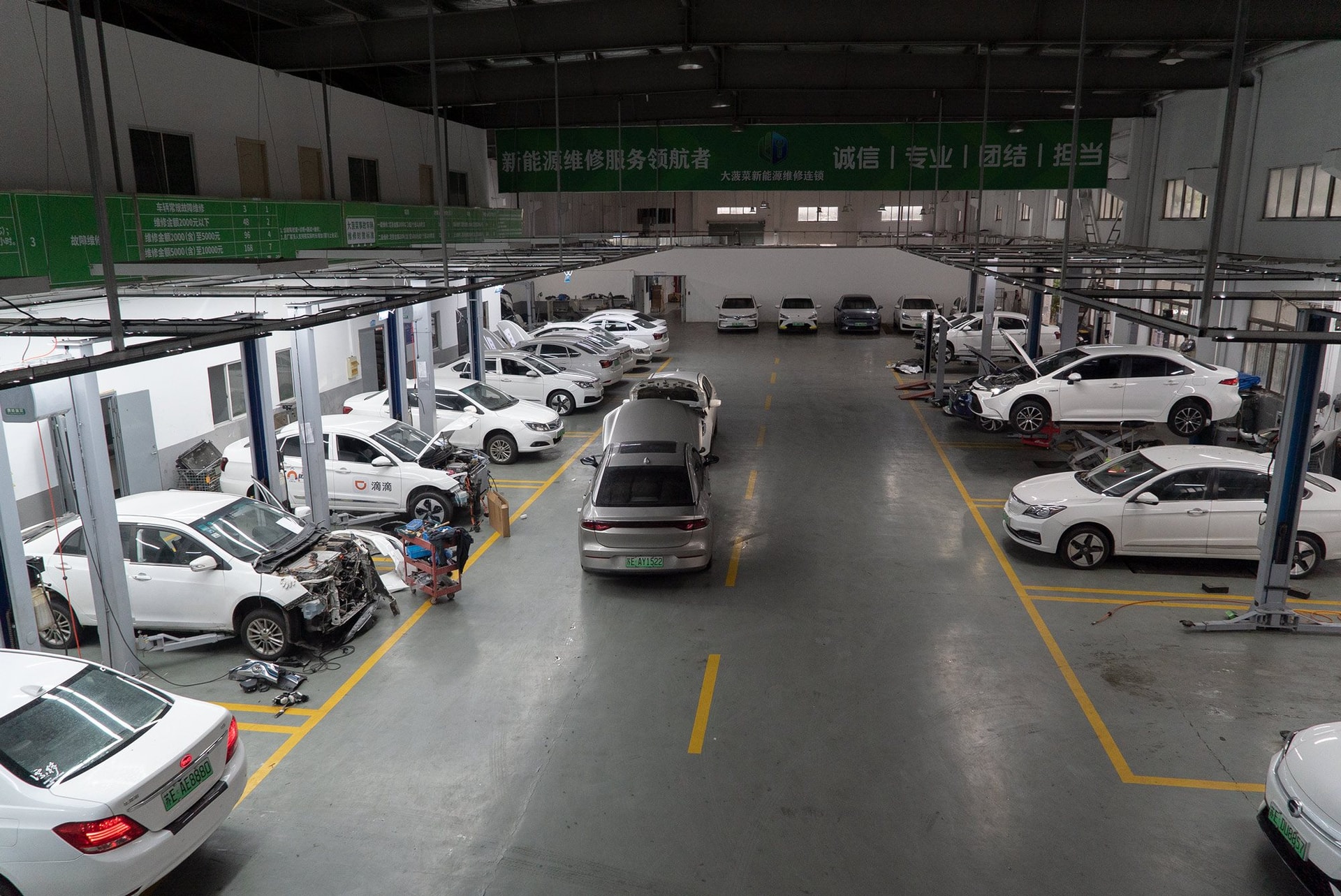 Trung Quốc thiếu hơn 1 triệu thợ sửa xe điện, 75% thợ không đủ tiêu chuẩn: Cuộc khủng hoảng thầm lặng cho nỗ lực xanh hóa ngành ô tô - Ảnh 5