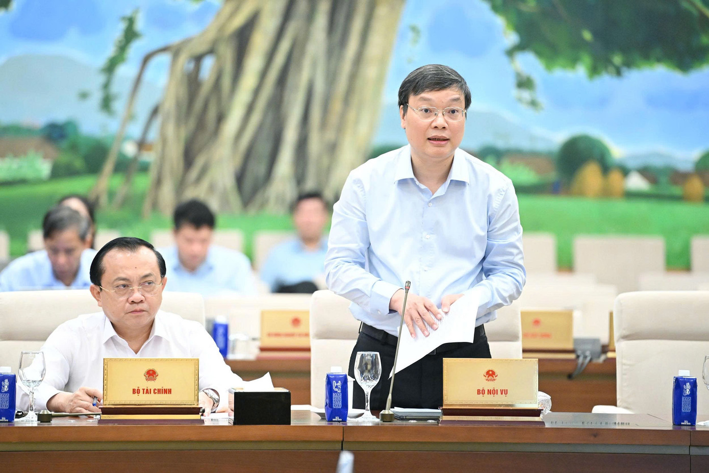 Chủ tịch Quốc hội: Xây dựng hệ thống đánh giá viên chức 3 tháng một lần - Ảnh 1