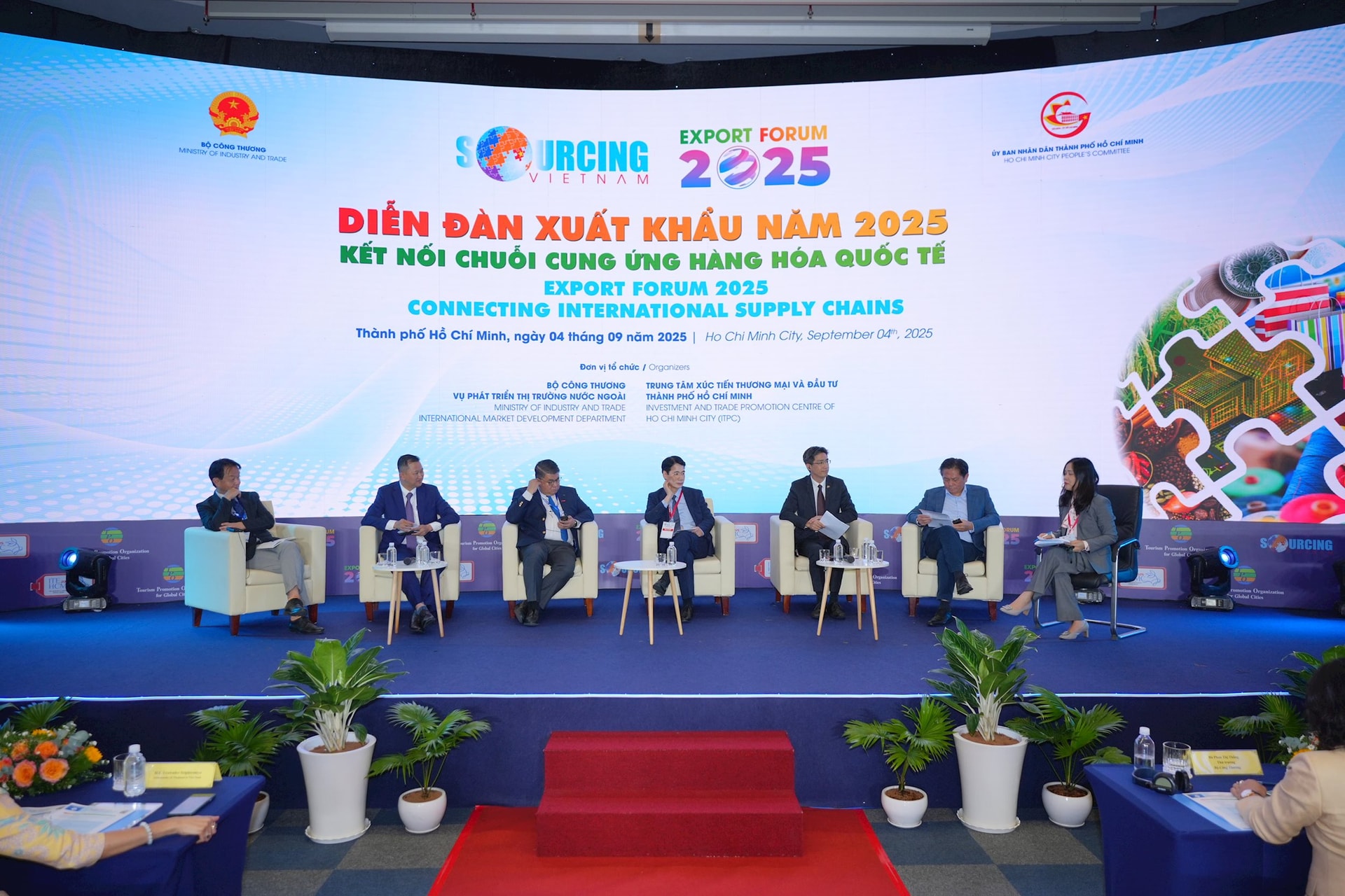 Khai mở cơ hội cho doanh nghiệp Việt tham gia vào chuỗi cung cung ứng toàn cầu - Ảnh 2