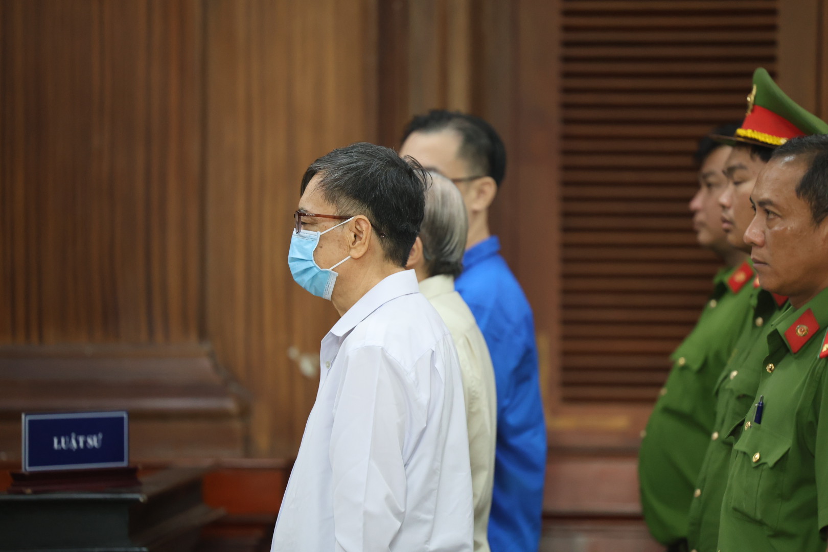 Vụ Đinh Trường Chinh hưởng lợi 970 tỉ đồng: Số phận 4 khu đất vàng ở phường Sài Gòn ra sao? - Ảnh 1