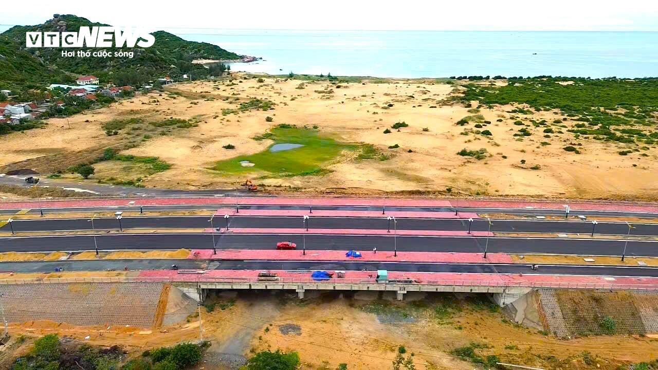 Đường gần 500 tỷ dài 3,8km ở Đắk Lắk 'cán đích' sau 10 năm vướng mặt bằng - Ảnh 5