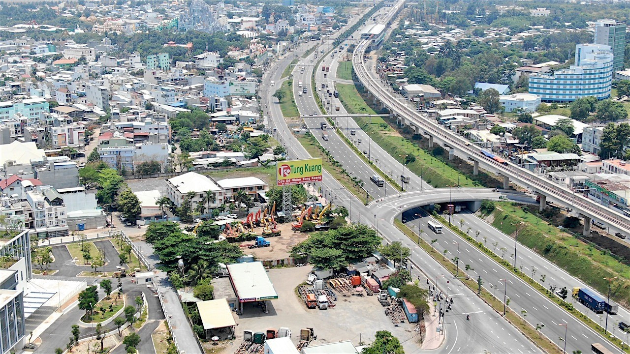 Hình ảnh TPHCM 'thay da đổi thịt' qua từng công trình - Ảnh 26