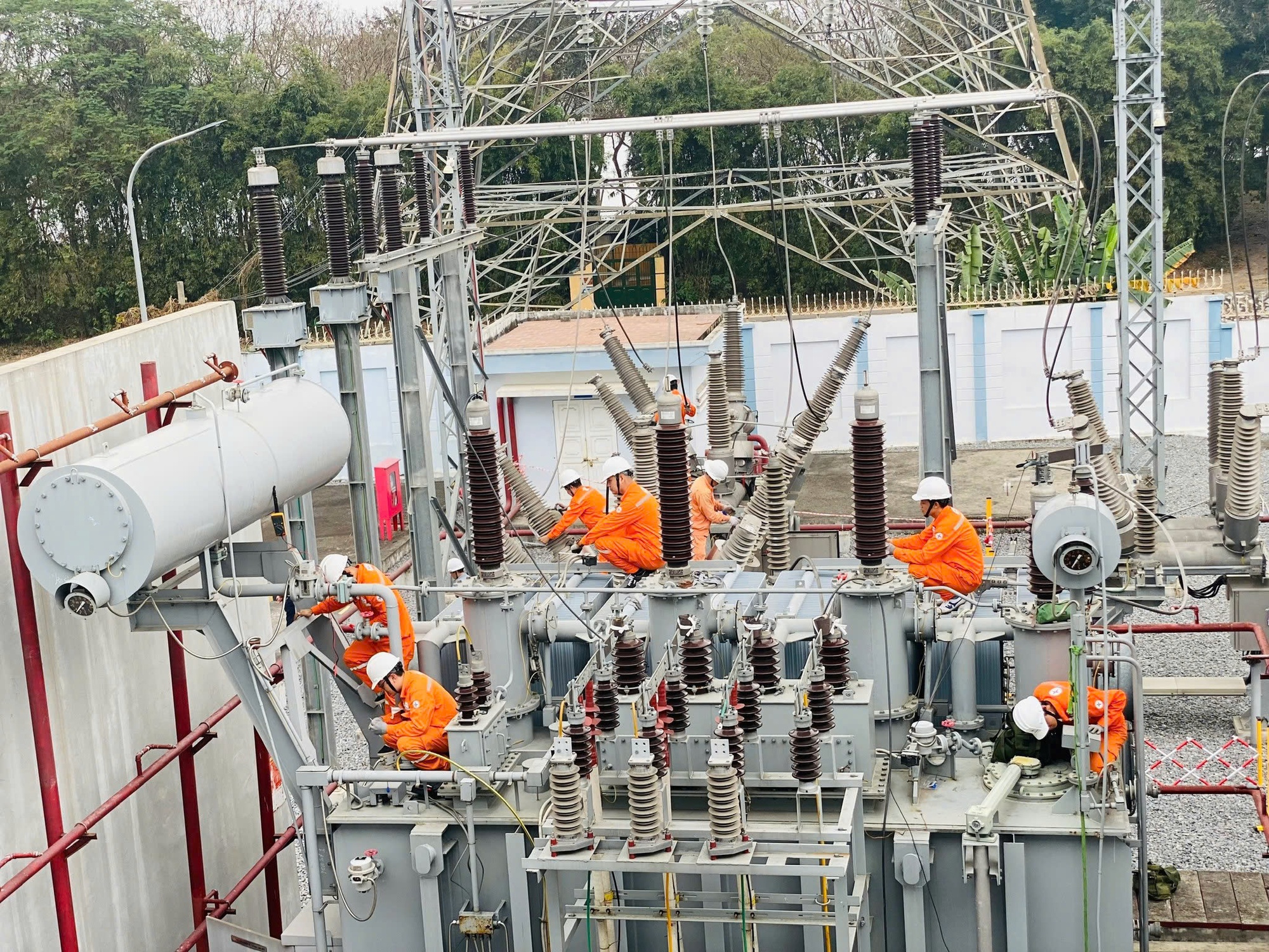 Xóa bỏ dần độc quyền trên thị trường điện - Ảnh 1