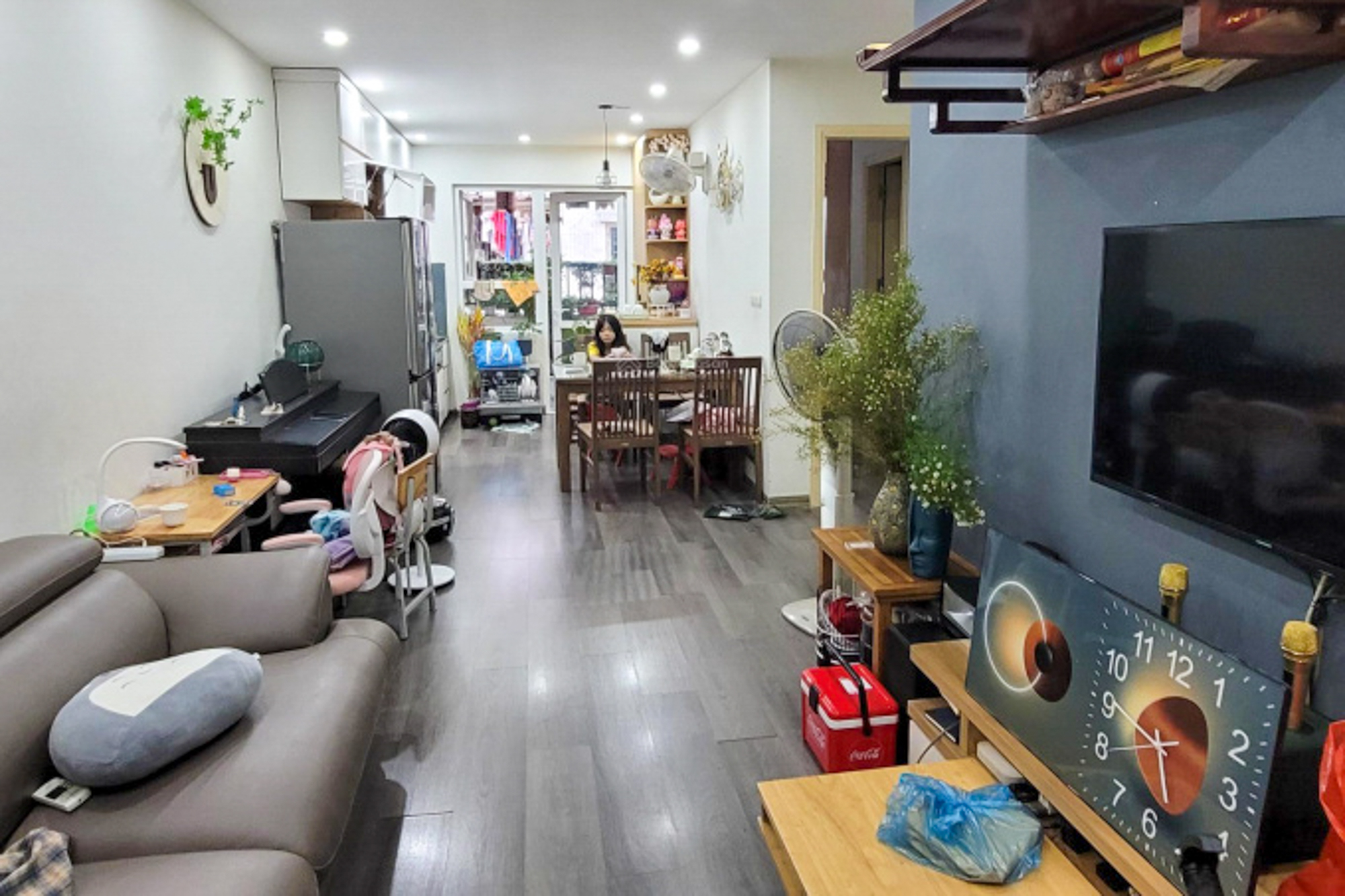 Chung cư có tường bong tróc, thi thoảng thang máy lại hỏng, thiếu nước...có giá tăng gấp 3 lần, hở ra là cháy hàng - Ảnh 4