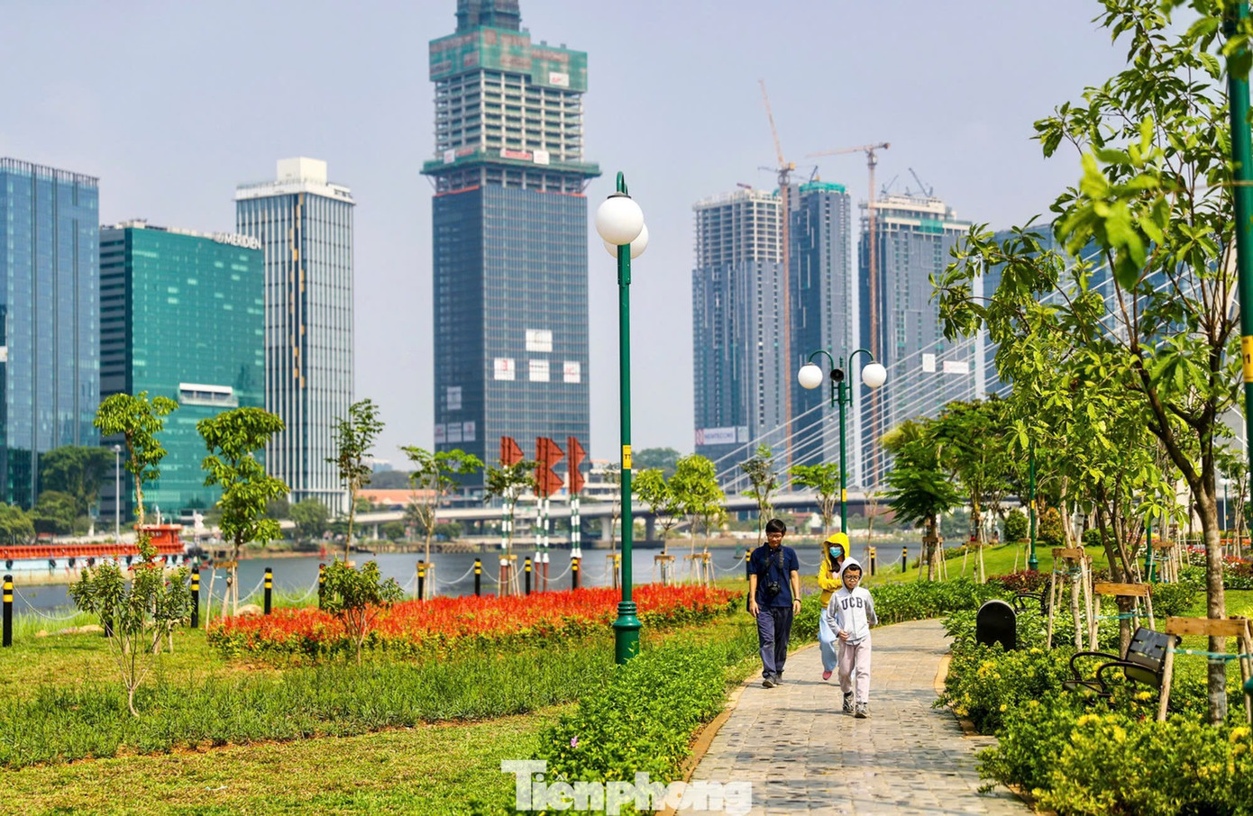 Hình ảnh TPHCM 'thay da đổi thịt' qua từng công trình - Ảnh 17