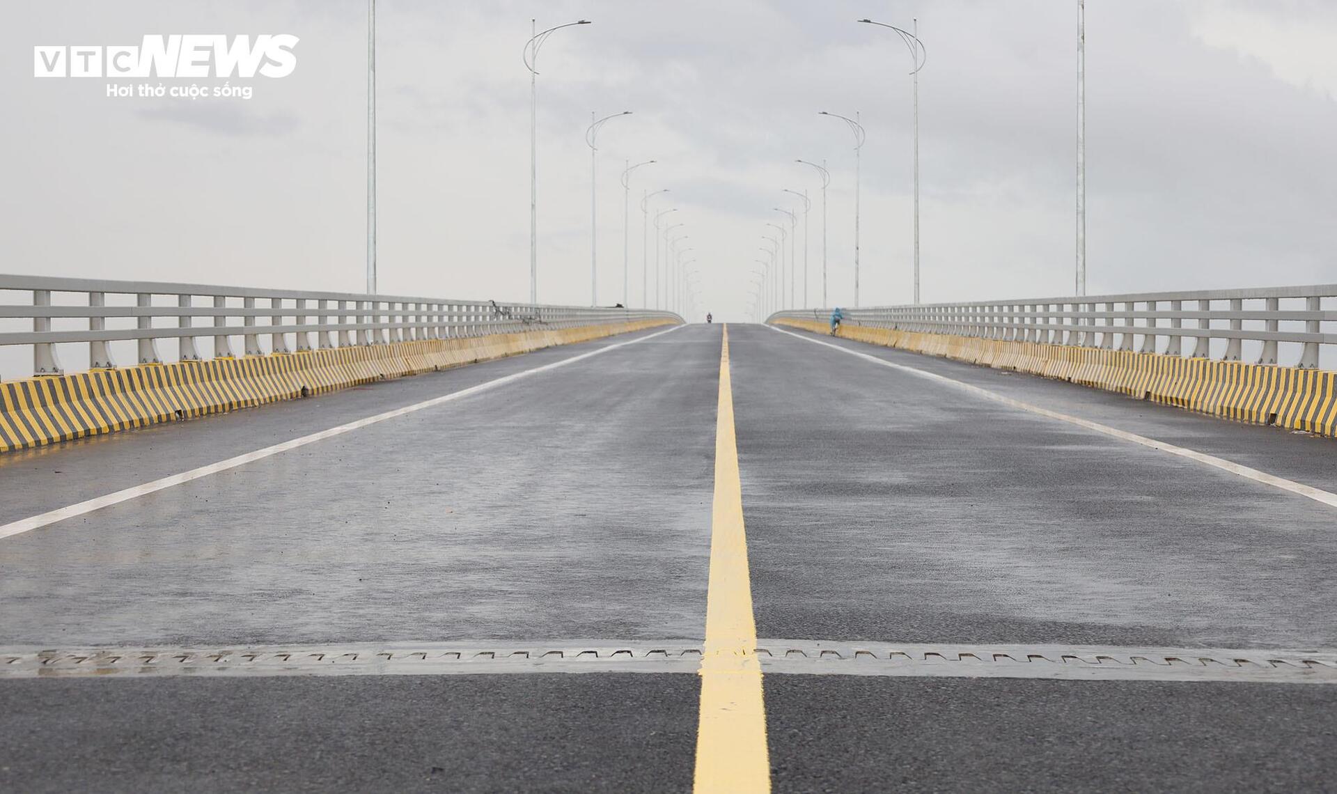 Chiêm ngưỡng cầu sông Hồng gần 1.000 tỷ đồng nối Hưng Yên với Ninh Bình - Ảnh 5