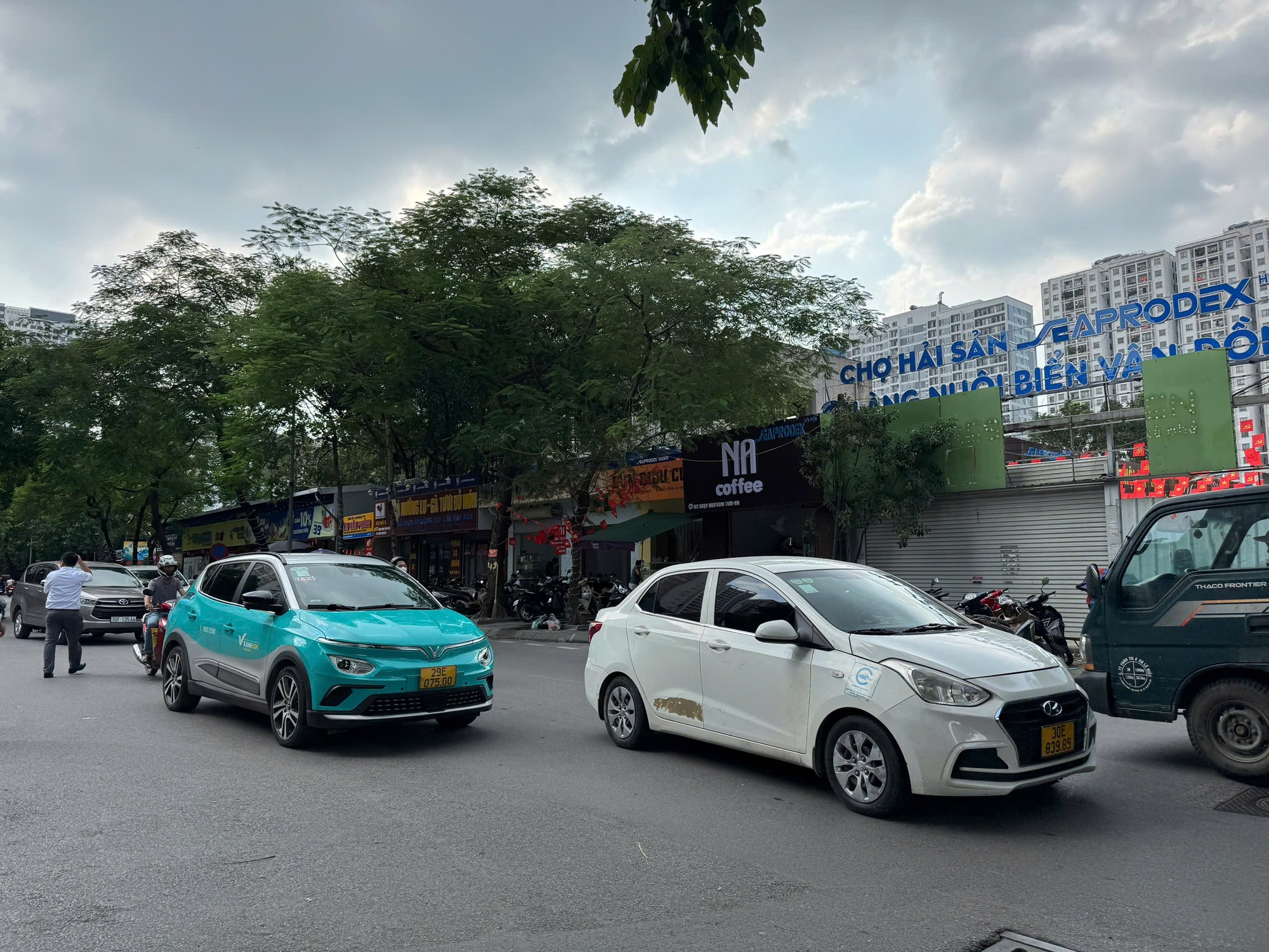 Hiểu đúng đề xuất ‘ăn xăng’ 4,83L/100km: ‘Không phải cứ về động cơ 1.0L hay chạy điện hết là được’ - Ảnh 12