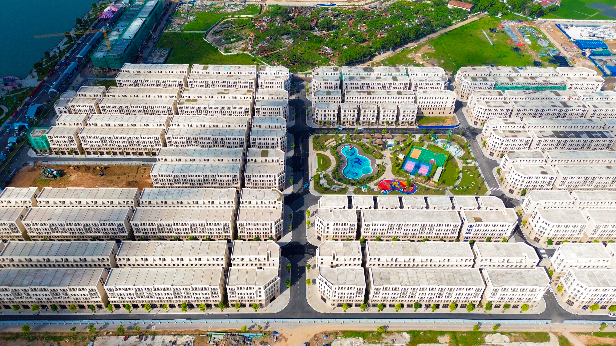 Siêu dự án của Vinhomes nằm bên vành đai 2 Hà Nội: Bàn giao nhà chỉ sau một năm, ngày cao điểm đón hơn một triệu khách - Ảnh 5