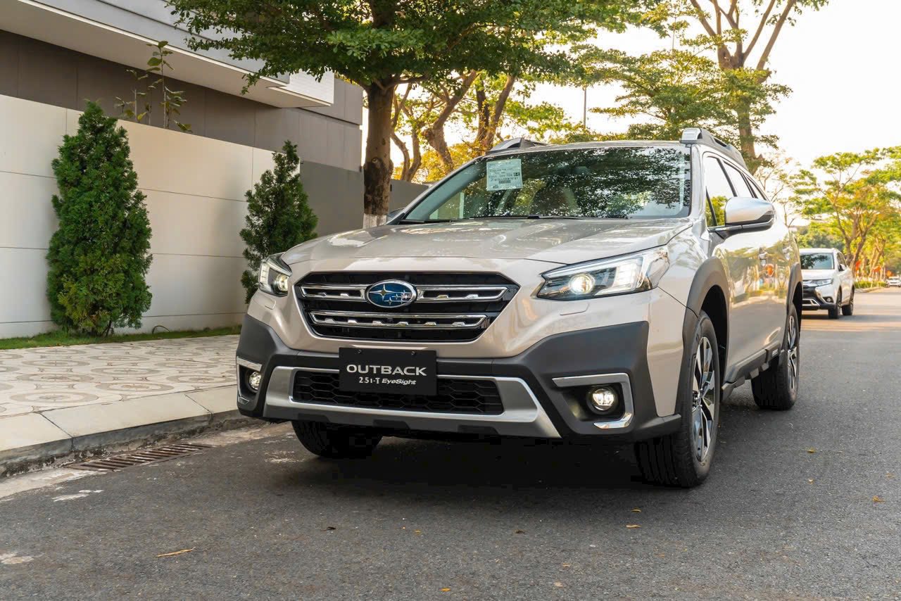 Subaru Outback giảm tới 550 triệu đồng tại đại lý: Giá thực tế chưa tới 1,6 tỷ, vẫn chỉ tương đương Palisade bản giữa dù to ngang Santa Fe - Ảnh 1