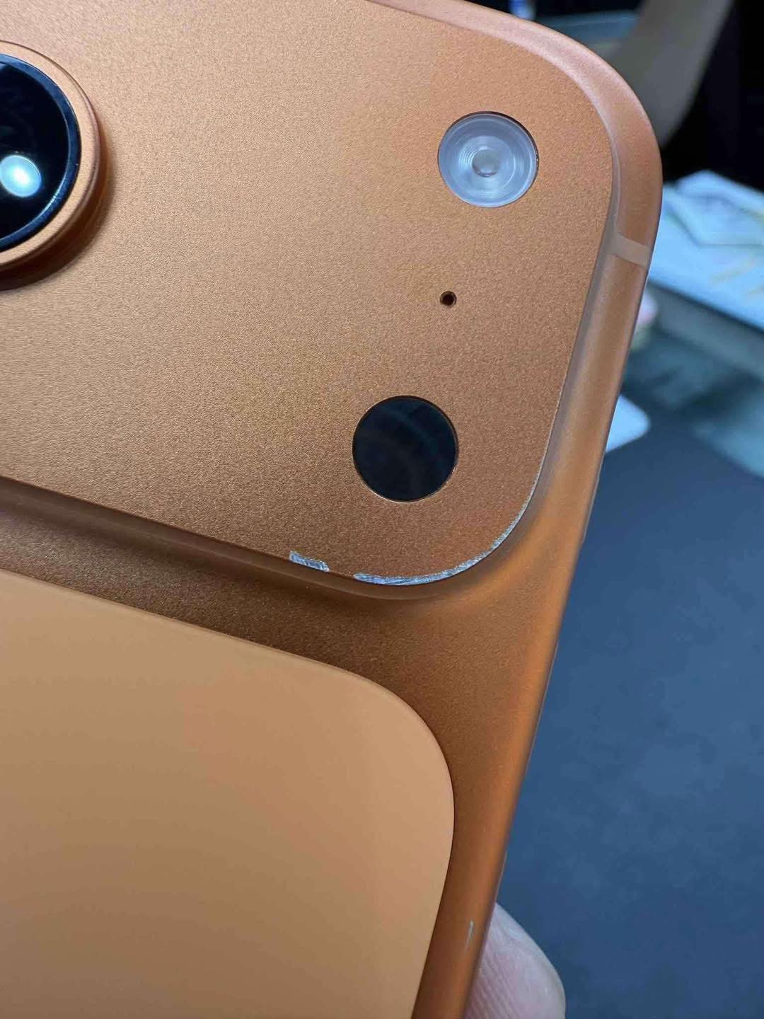 Vừa ra mắt, iPhone 17 Pro đã lộ "nhược điểm chí mạng"? - Ảnh 3