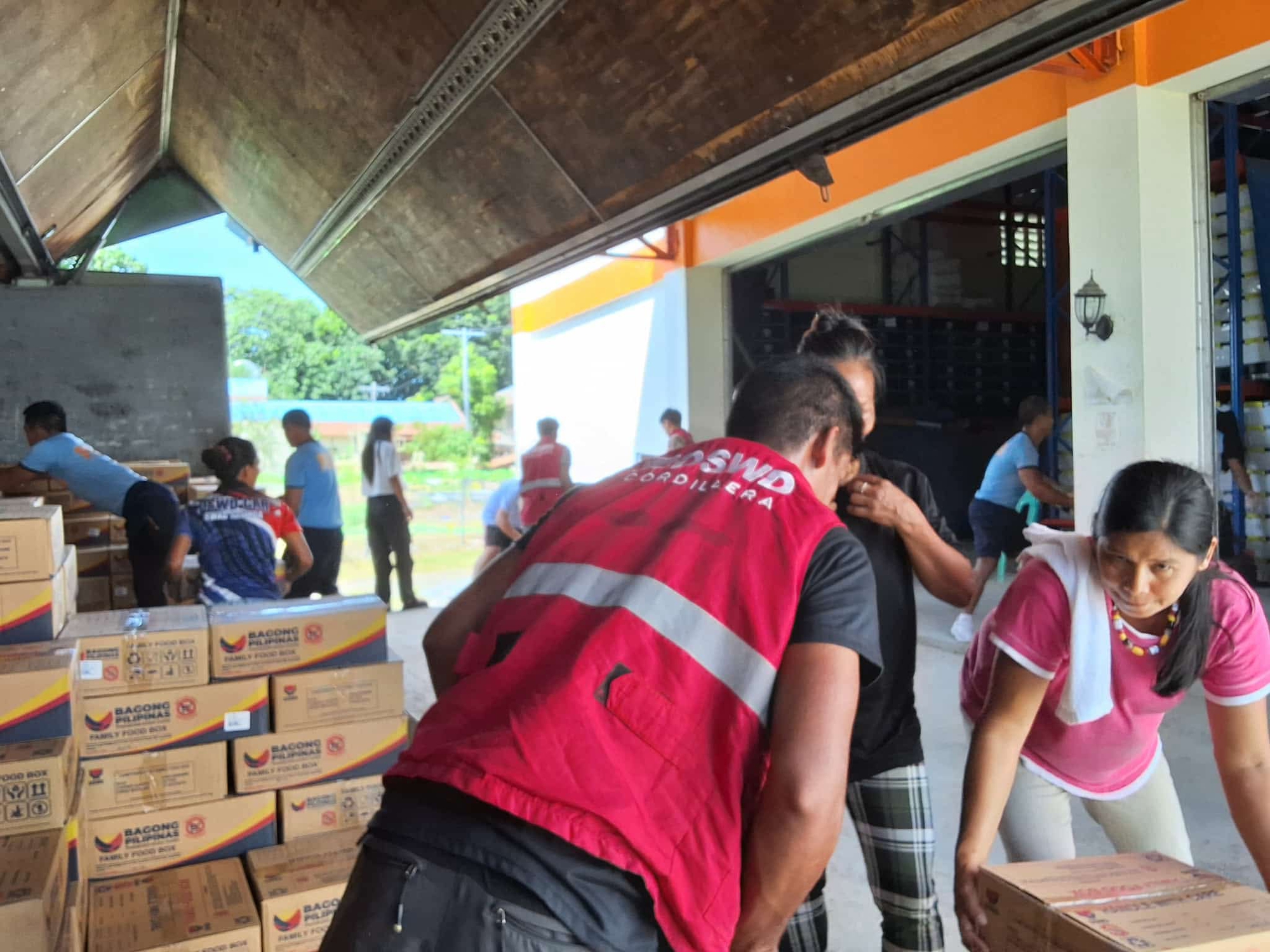 Philippines thông báo siêu bão Ragasa tiếp tục mạnh lên - Ảnh 2