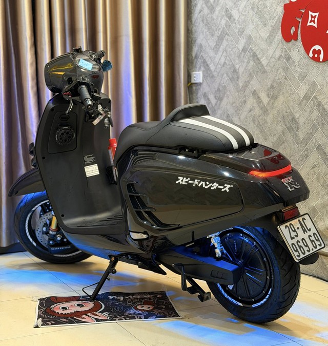 Người dùng khoe xe điện VinFast cá nhân hóa cực mạnh, dân mạng choáng: '1 đồng tiền xe, 5 đồng tiền độ' - Ảnh 5