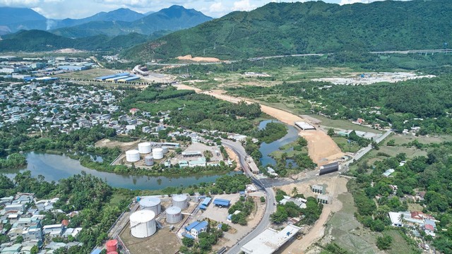 Vinpearl chọn Vinhomes làm tổng thầu xây dựng "siêu làng" 44.000 tỷ đồng - Ảnh 1