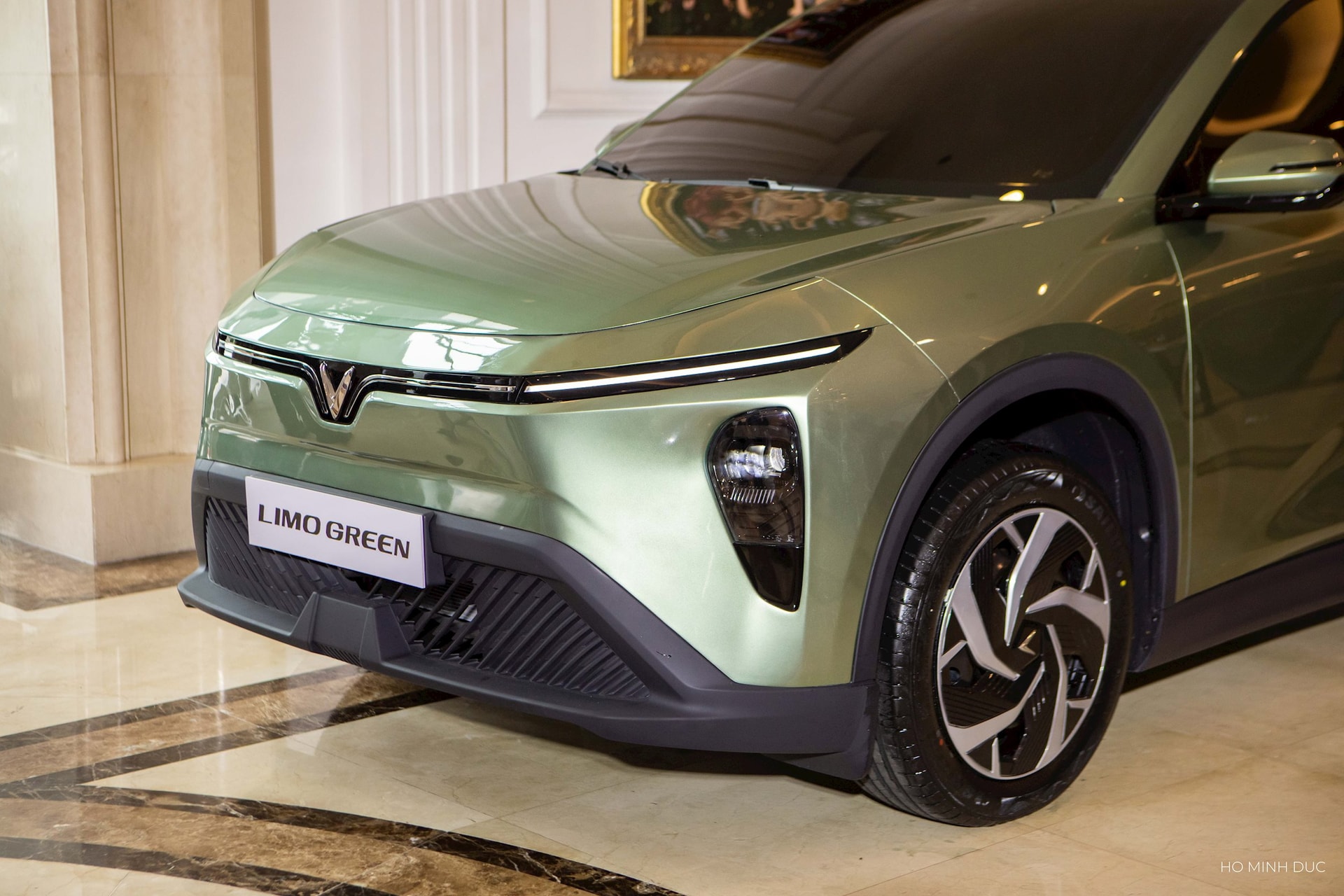 'Sinh sau đẻ muộn' nhưng VinFast Limo Green có cải tiến lần đầu thấy: Hiện đại không kém Tesla - Ảnh 1