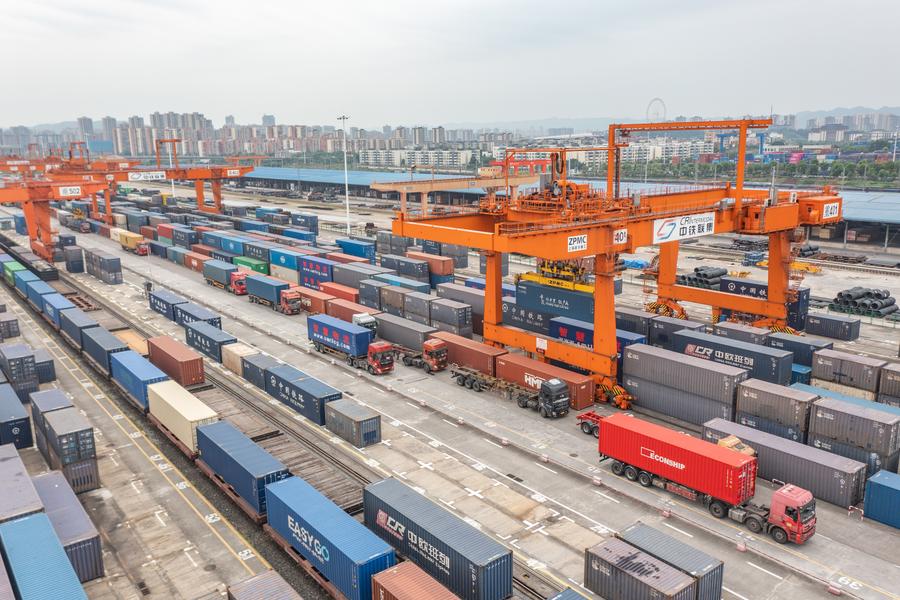 Trung Quốc xây dựng 'Kênh đào Suez' trên bộ kết nối Á-Âu, bỏ qua đường biển: Hà Nội cũng là một mắt xích - Ảnh 2