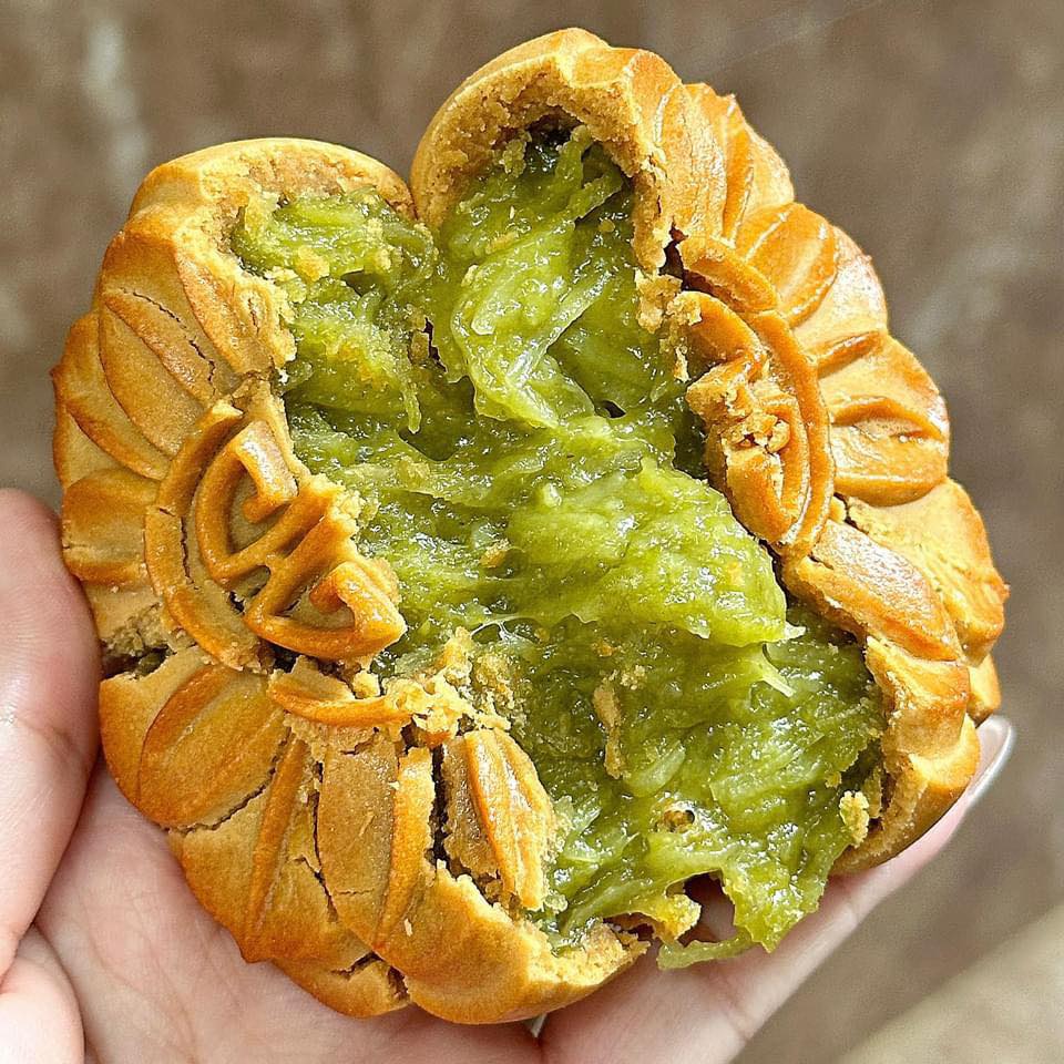 Muốn mua bánh Trung thu cốm mà ngại chen chúc xếp hàng: Đây là 3 địa chỉ đang được nhiều người truyền tai - Ảnh 6