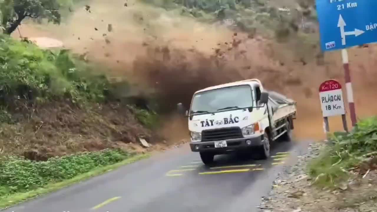 Vì sao cầu cạn có trụ cầu cao nhất Việt Nam tê liệt nhiều tháng qua? - Ảnh 2