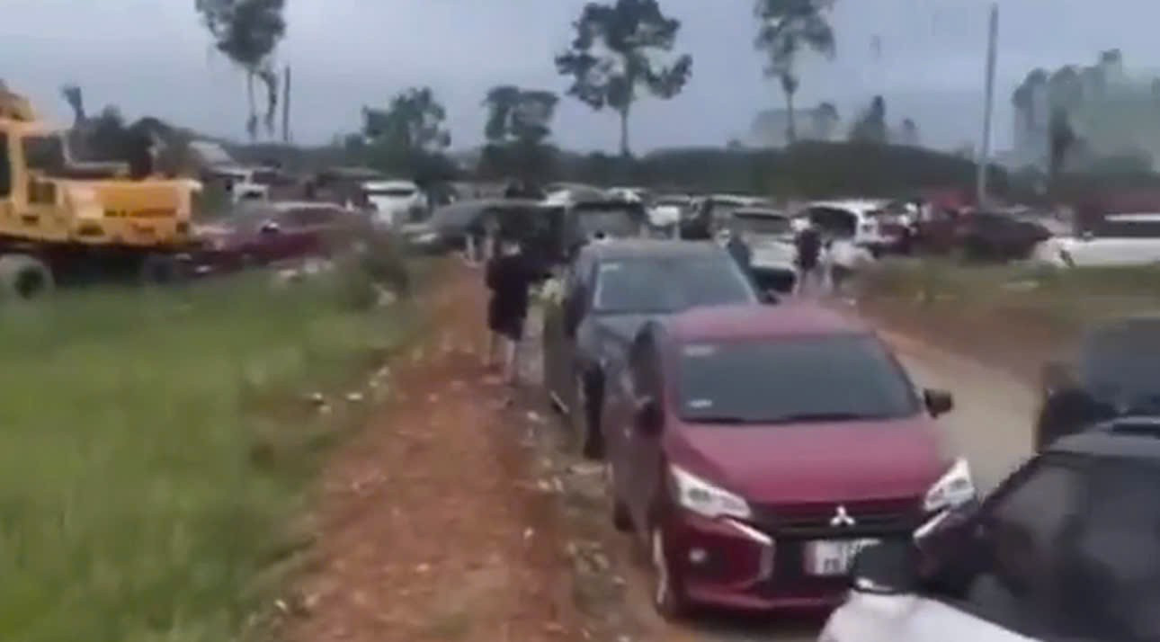 Vừa công bố quy hoạch khu công nghiệp, “cò đất” ùn ùn đổ về làng quê - Ảnh 4