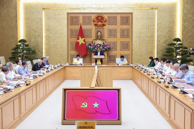 Thủ tướng: Cần giữ ổn định lãi suất đồng tiền Việt Nam - Ảnh 2