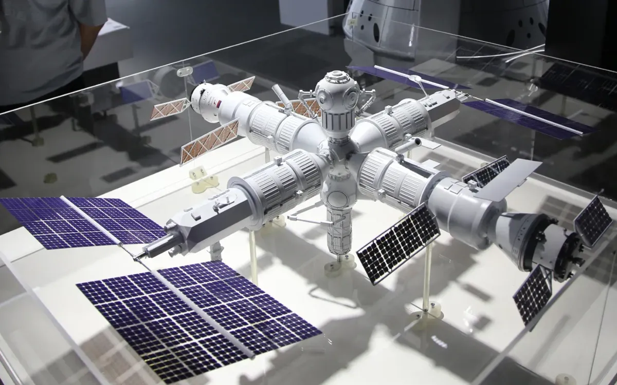 Nga khánh thành Trung tâm vũ trụ quốc gia mới - Ảnh 1