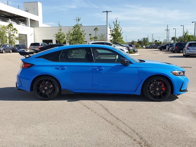 'Bia kèm lạc' không chỉ có tại Việt Nam: Đại lý này công khai kênh giá gần 400 triệu đồng đối với Civic Type R - Ảnh 5