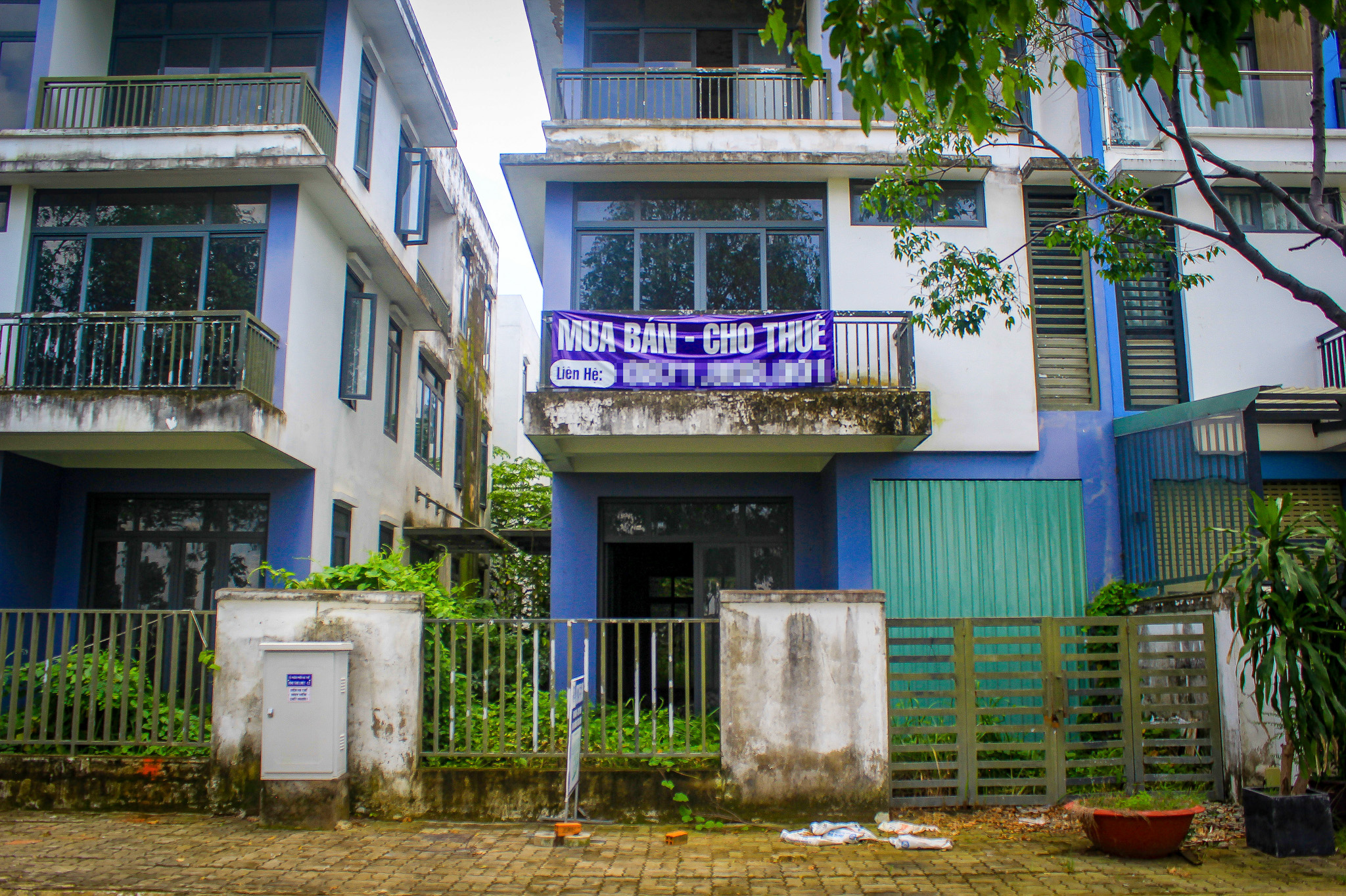 Khu đô thị treo đầy biển bán gấp, nhà ngộp nhưng giá tăng gần 70% ở TP.HCM - Ảnh 9