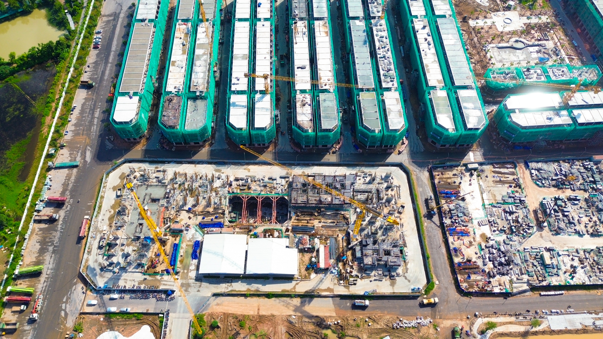 Siêu dự án của Vinhomes nằm bên vành đai 2 Hà Nội: Bàn giao nhà chỉ sau một năm, ngày cao điểm đón hơn một triệu khách - Ảnh 9