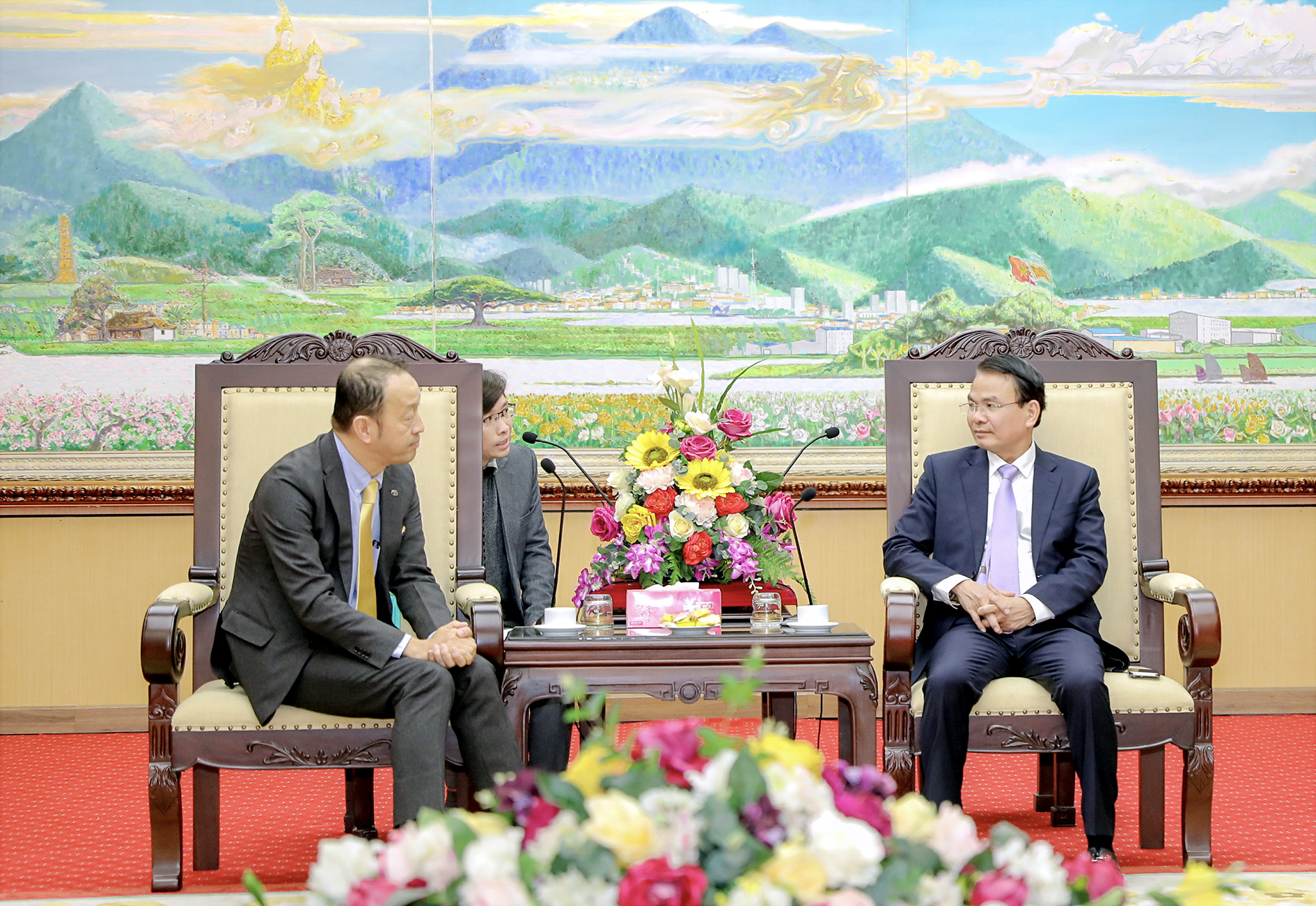 Toyota chuẩn bị đầu tư 360 triệu USD để sản xuất xe hybrid tại Việt Nam - Ảnh 3