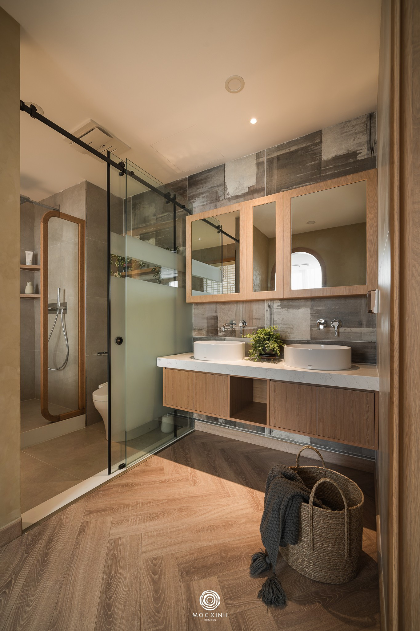 Đập thông hai căn hộ tạo nên không gian 260m2 rộng mở - Ảnh 11