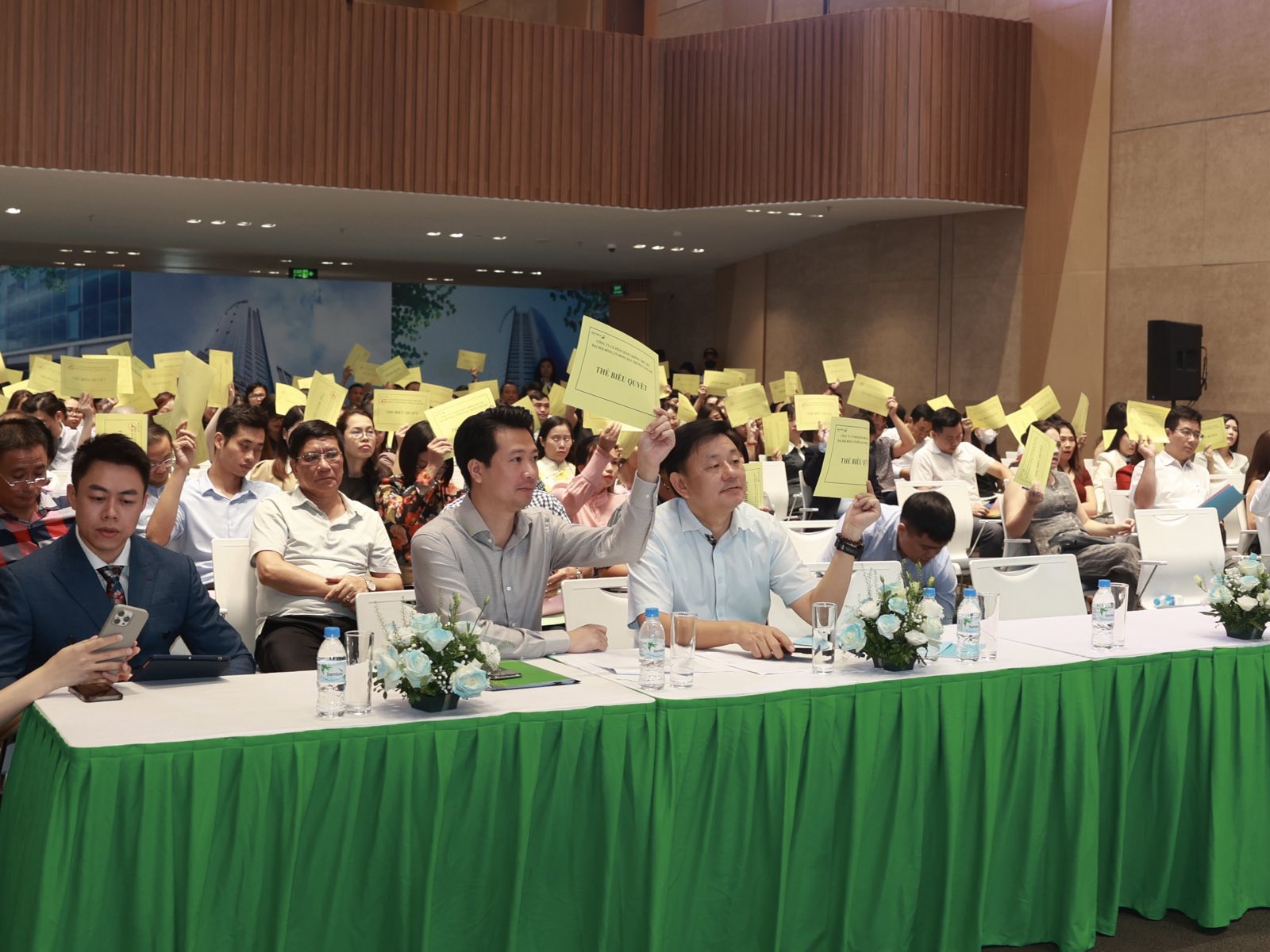 Tập đoàn FLC tiếp quản Bamboo Airways - Ảnh 1