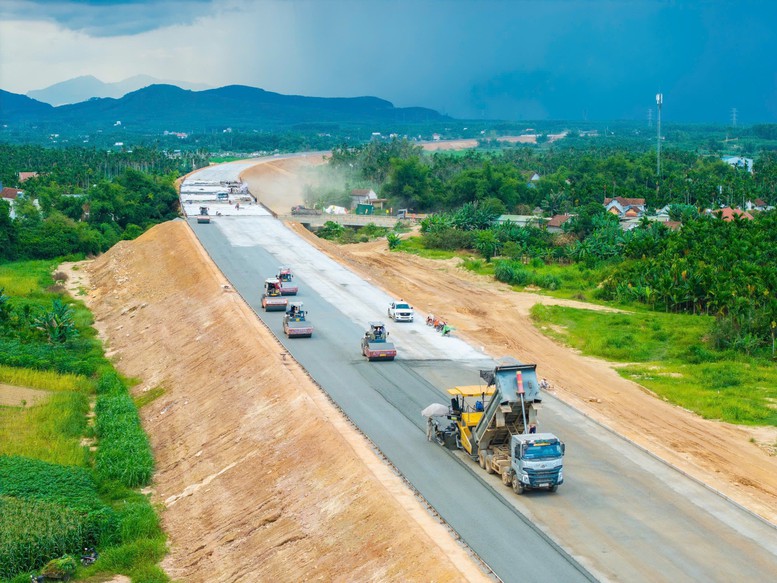 Không gia hạn các dự án giao thông trọng điểm quốc gia có kế hoạch hoàn thành trong năm 2025 - Ảnh 1